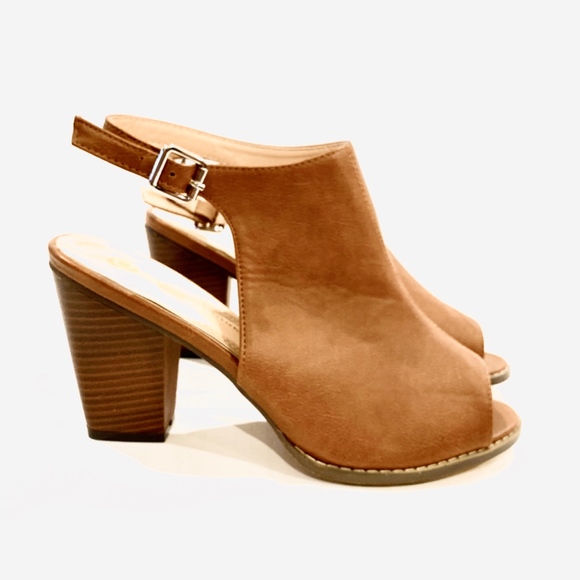 Tan Peep-Toe Booty - 3.5 Heel and Buckle Closure - Picture 4 of 8